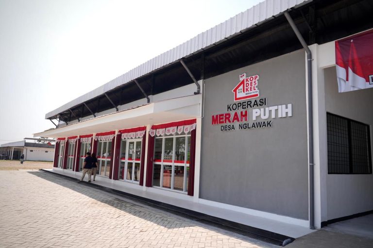 Isu Penutupan Gerai Alfamart-Indomaret Tak Terkait Dengan Koperasi Desa/Kelurahan Merah Putih