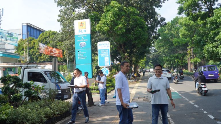 Insan PLN UP3 Bogor Rutin Gelar Jumat Berbagi Saling Menguatkan, Wujud Kepedulian dan Pemberdayaan UMKM