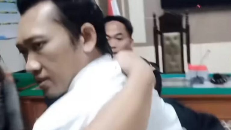 Ririn Rifanto Siapa? Fakta Terdakwa Pembunuhan Paoman Indramayu yang Berontak di Ruang Sidang