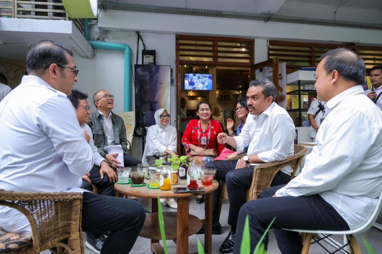Kolaborasi Lintas Kementerian Entaskan Kemiskinan Melalui Pemberdayaan UMKM dan Ekraf