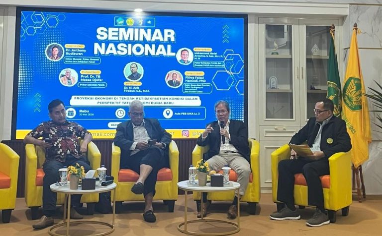 Melalui Seminar Nasional FEB, Akademisi UIKA Bogor Sampaikan Pandangan Kondisi Makroekonomi Indonesia Terkini