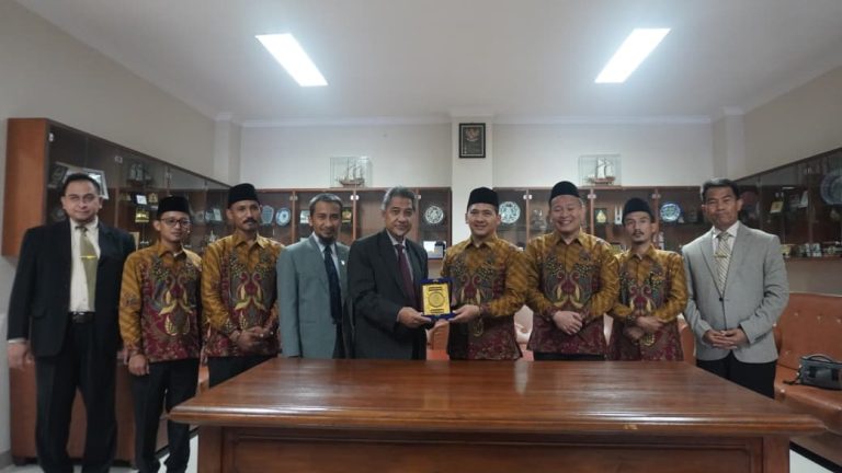 Rektor UIB dan UNIDA Gontor Teken MoU, Perluas Jaringan Akademik dan Tingkatkan Kualitas Pendidikan Tinggi Islam di Indonesia
