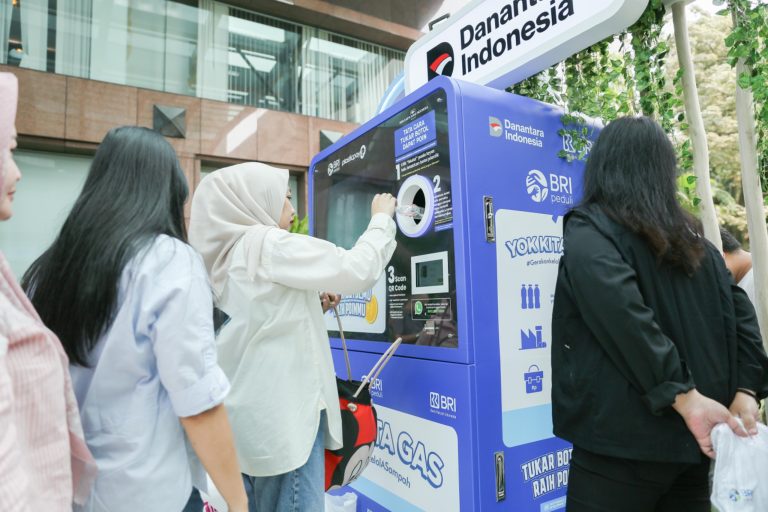 Peringati Hari Lingkungan Hidup Sedunia, BRI Dorong Kesadaran Budaya Kelola Sampah melalui Green Action BRI Peduli