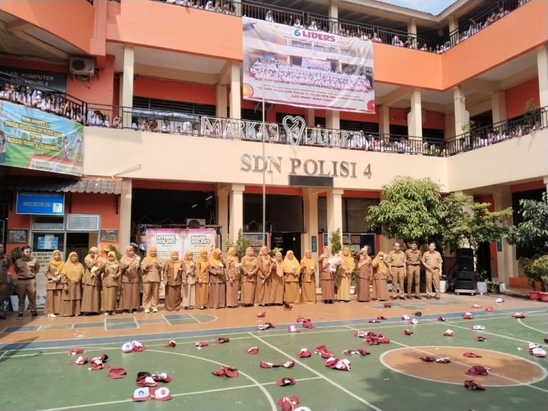 Perpisahan Penuh Makna, Siswa SDN Polisi 4 Bogor Tinggalkan Pesan Haru dan Aksi Kepedulian
